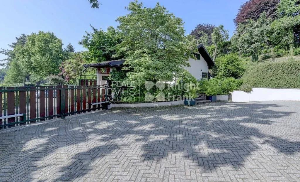 Välivaade - Villa with Pool in Guanzate, Italy