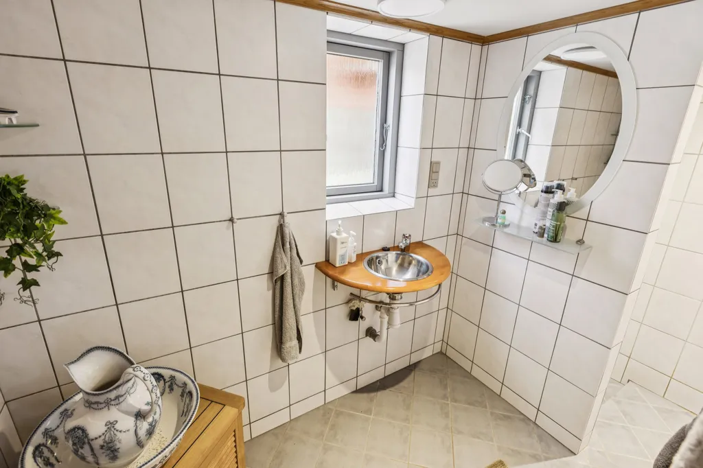 Vannitoad - Redbrick Villa with Garden in Faxe