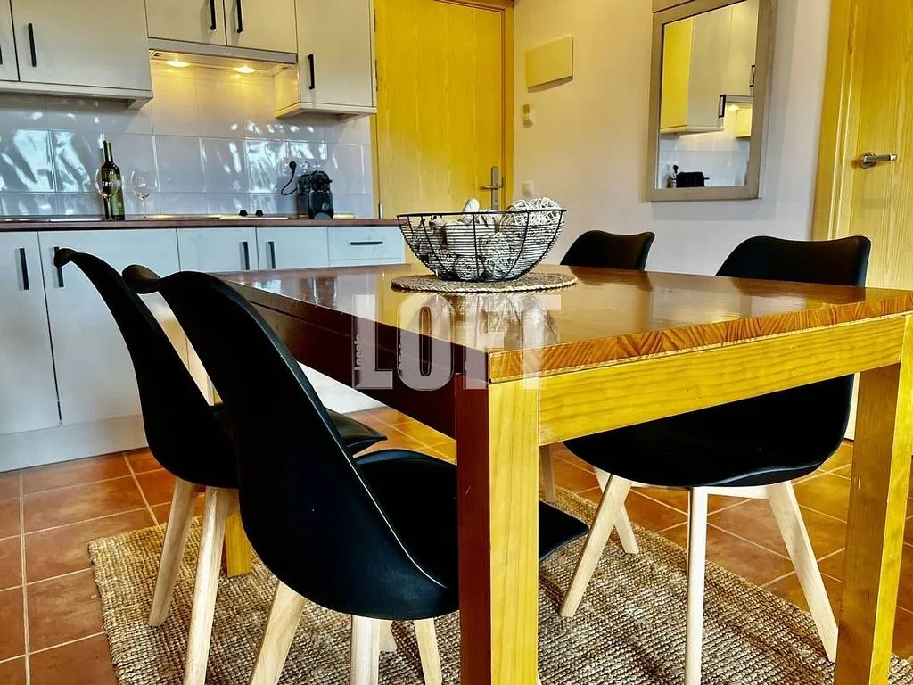 Salle à manger - Duplex Apartment with Pool in Alp