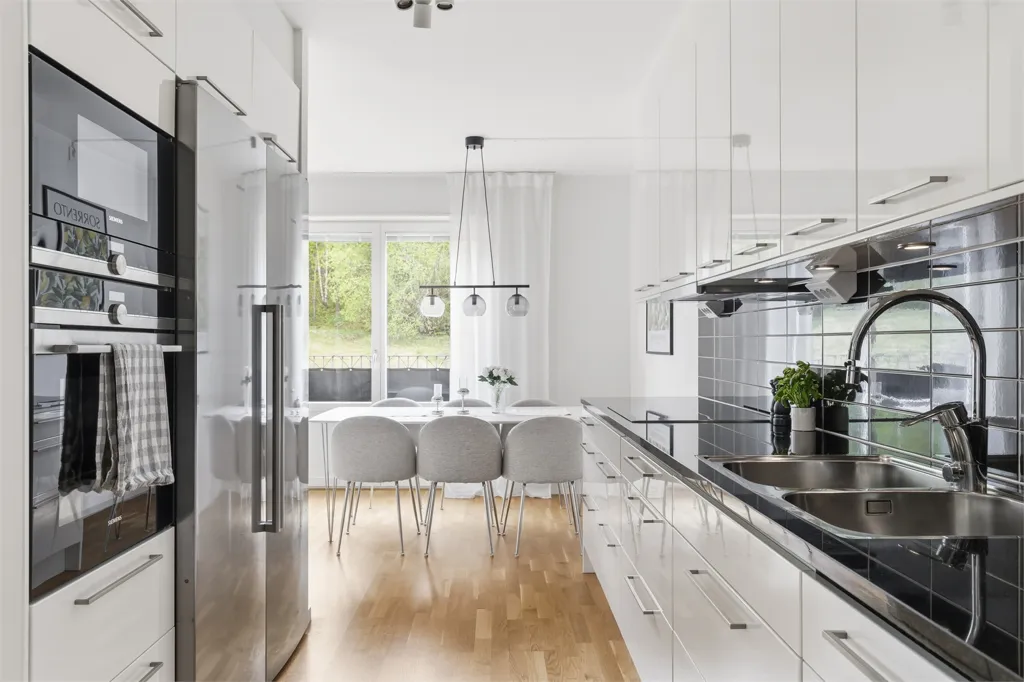 Cuisine - Modern Flat with South-West Balcony in Vagnhärad