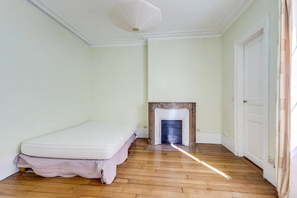 Chambres - Appartement avec cour arborée à Paris 14 - Mairie