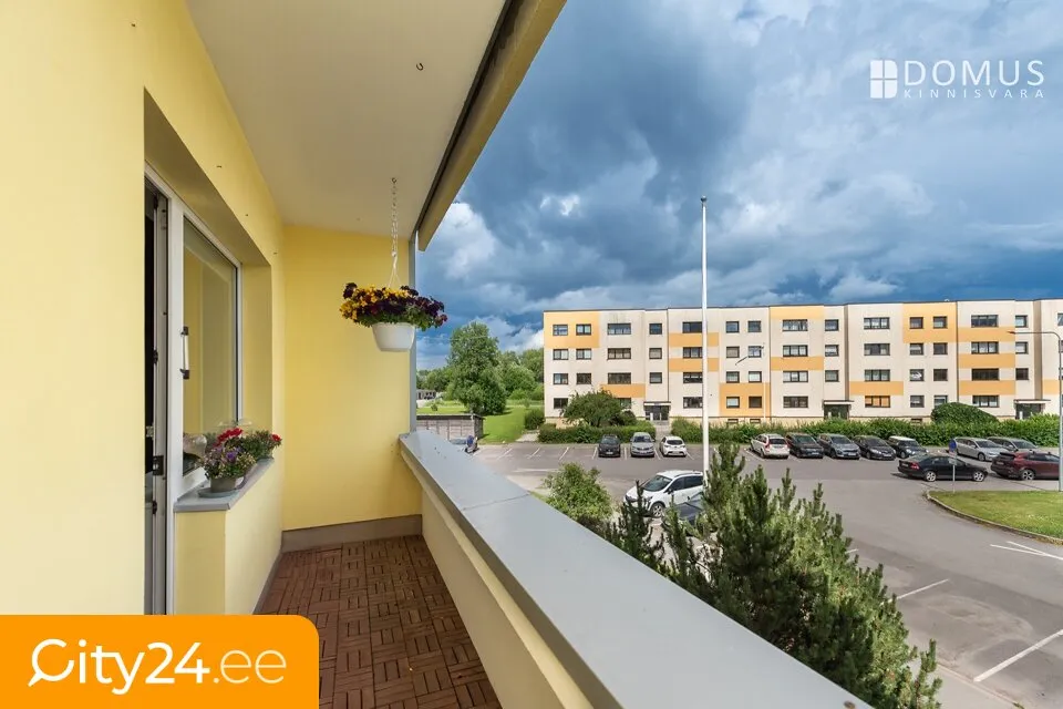 Balcony - Apartment with Open Plan Kitchen in Peetri, Rae