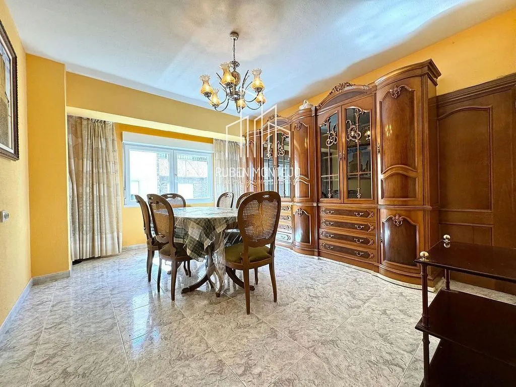 Söögituba - Furnished Flat with Terrace in Garrido Sur