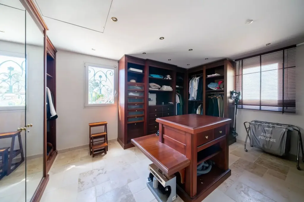 Toad - Contemporary Bastide with Pool in Quiet Setting