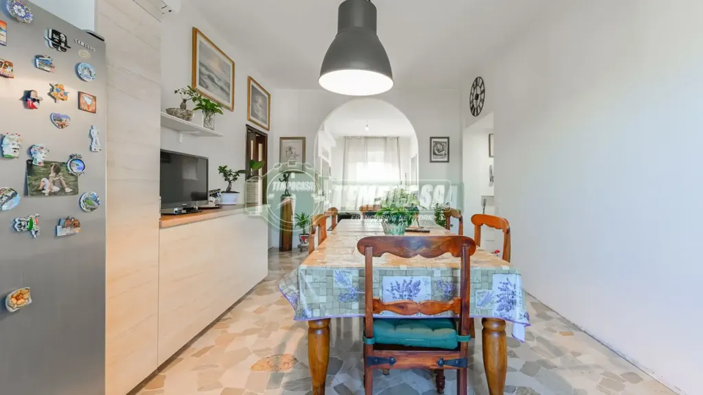 Söögituba - Spacious Apartment with Balcony in Carnate