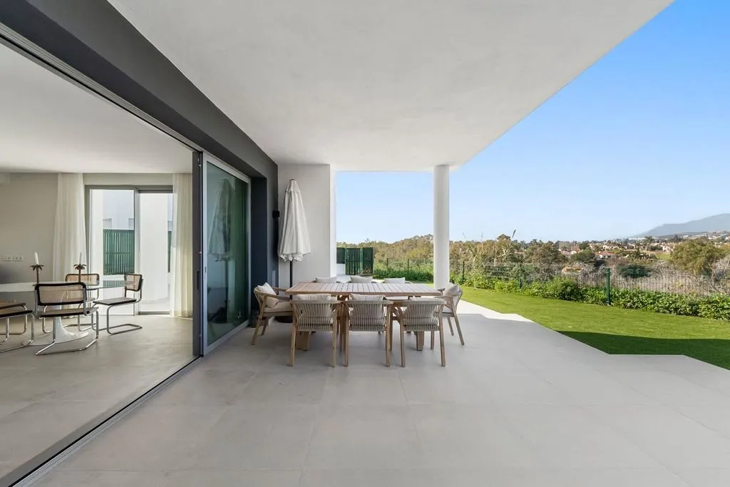Terrass - Luxury Villa with Pools in San Pedro de Alcántara