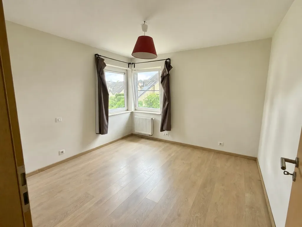 Rooms - Contemporary Villa with Garden in Wavre
