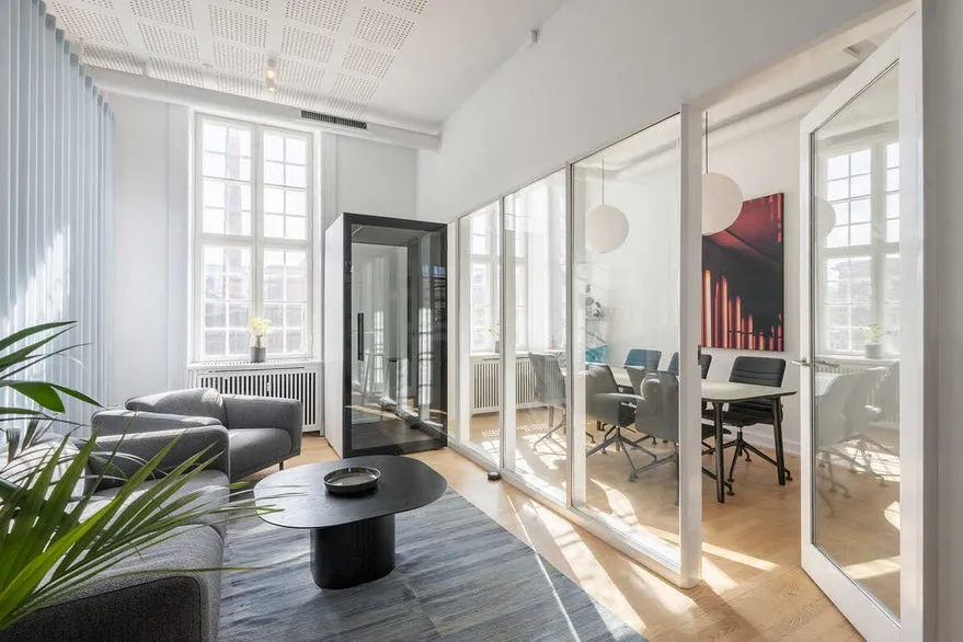 Bureau - Warehouse Office with Glass Facade in Østerbro