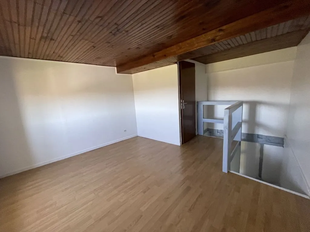 Rooms - Luxury House with Development Potential in Domezain