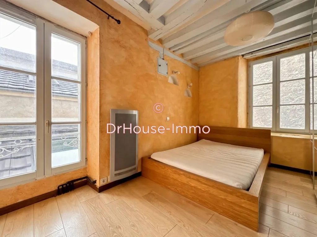 Chambres - Appartement 2 Pièces avec Cave à Melun