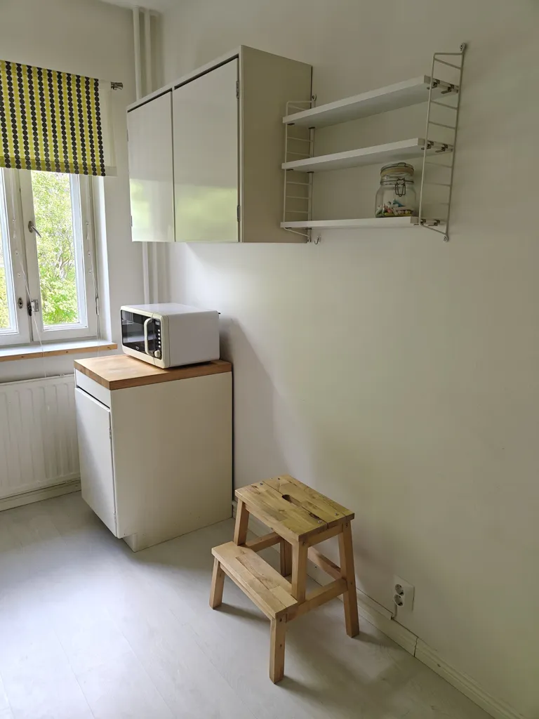 Cuisine - Bright Apartment with Balcony in Tuira, Oulu