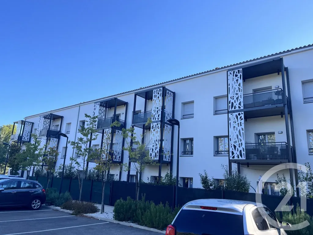 Extérieur - Studio avec Ascenseur et Parking à Peypin