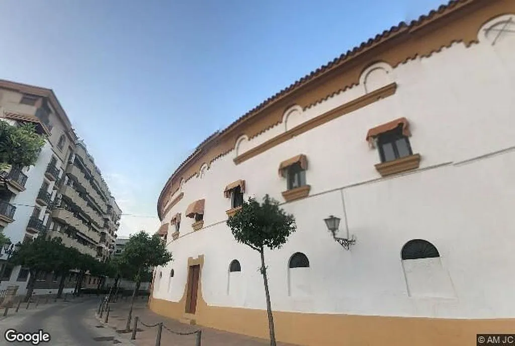 Välivaade - Occupied Flat in Linares with Street View