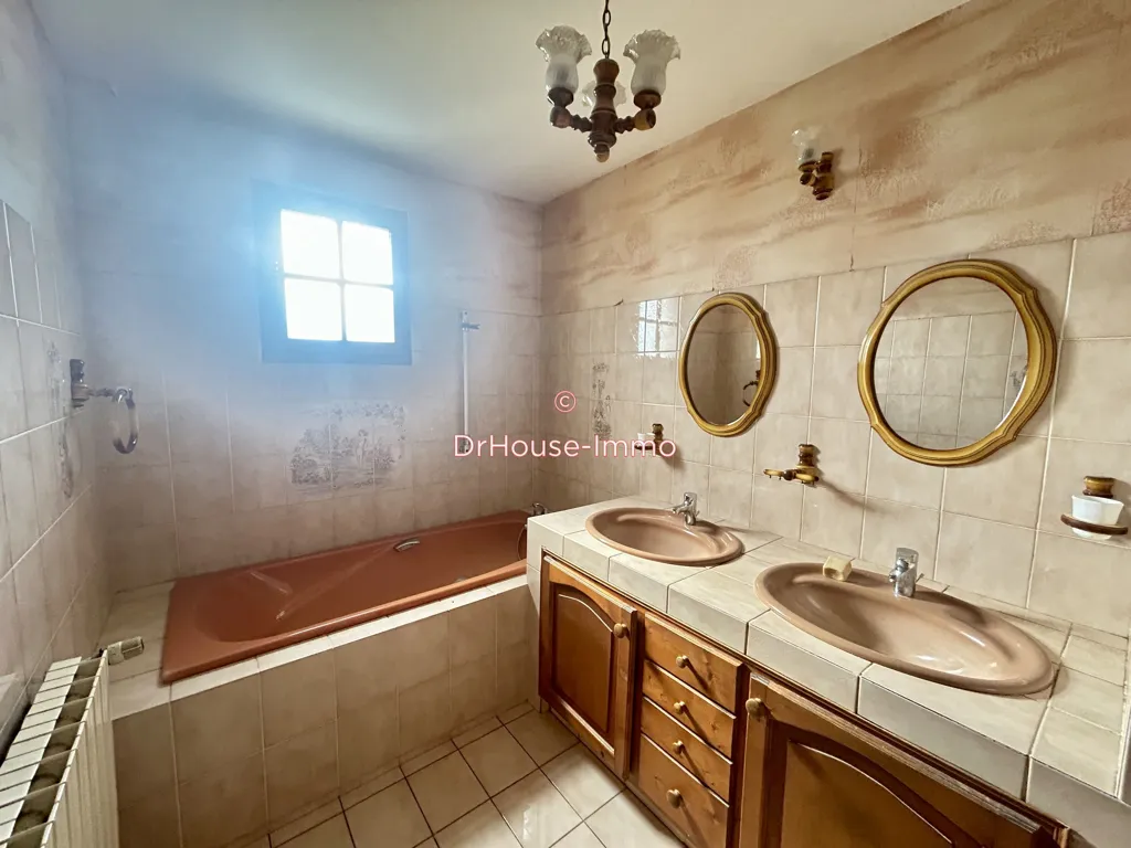 Salles de bain - Maison Familiale avec Jardin à Préchac