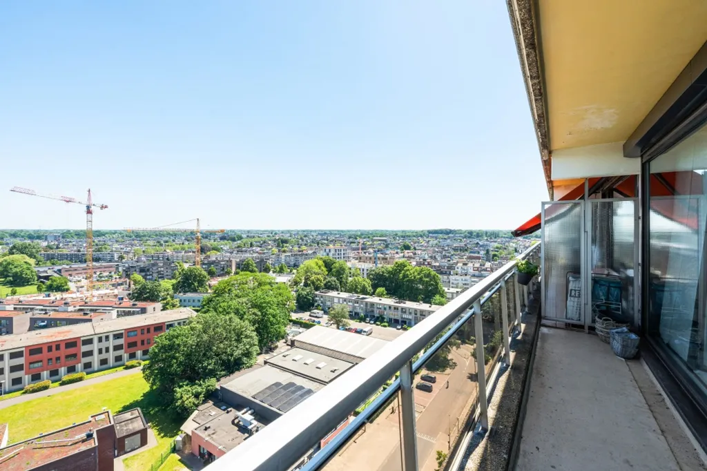 Balcon - Appartement avec Vue Panoramique à Deurne