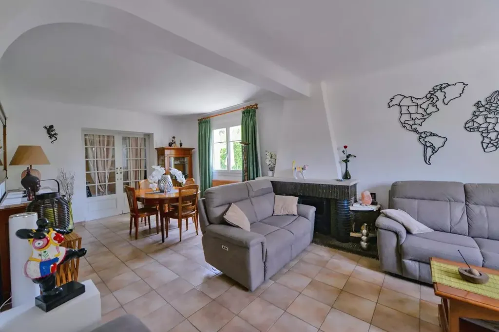 Séjour - Maison avec piscine et jardin à Fenouillet