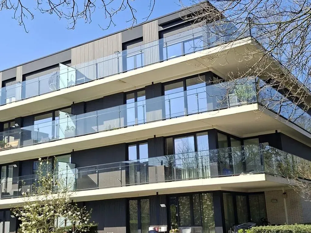 Välivaade - Three-Floor Apartment with Terraces in Aalst
