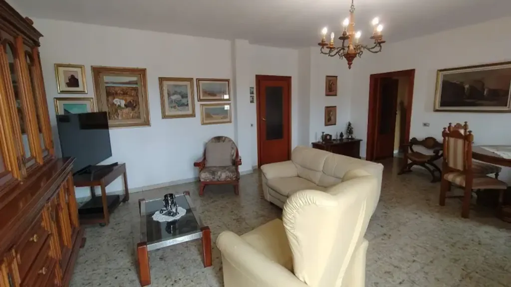 Appartement 7 pièces à IT