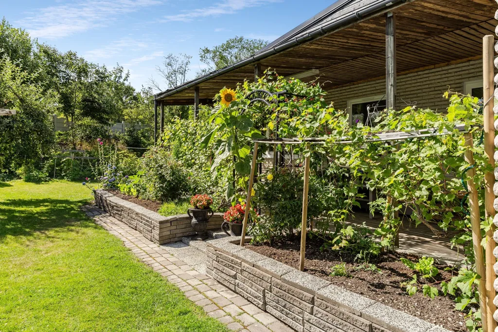 Jardin - Spacious Bungalow with Garden in Quiet Area