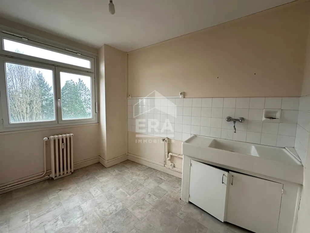 Cuisine - Appartement 2 Pièces avec Terrasse à Châteauroux