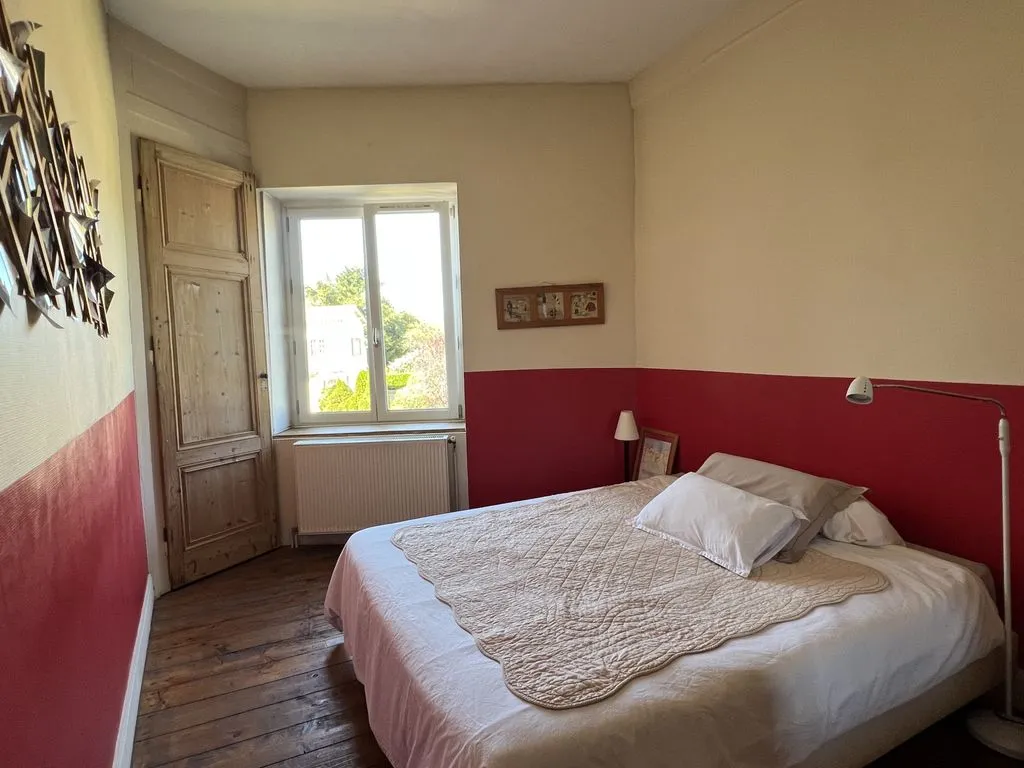 Chambres - Maison de Charme avec Piscine à Limonest