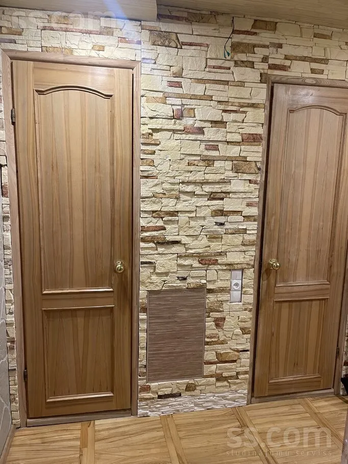Hallway - 3-Bedroom Flat with Balcony in Riga