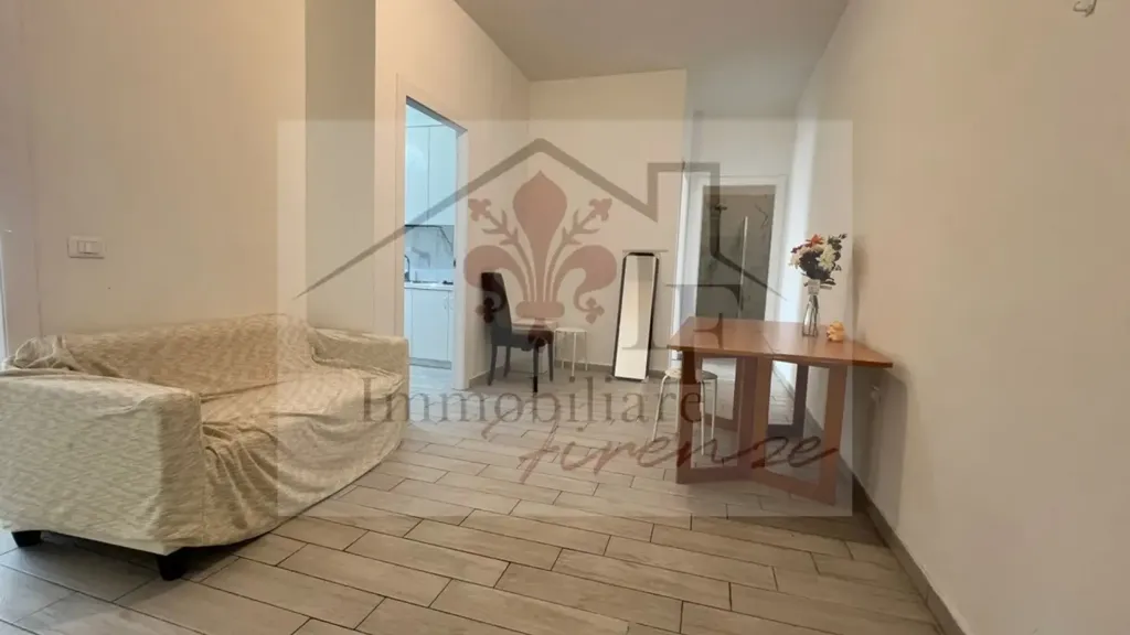 Elutuba - Trilocale with Terrace in Novoli, Florence