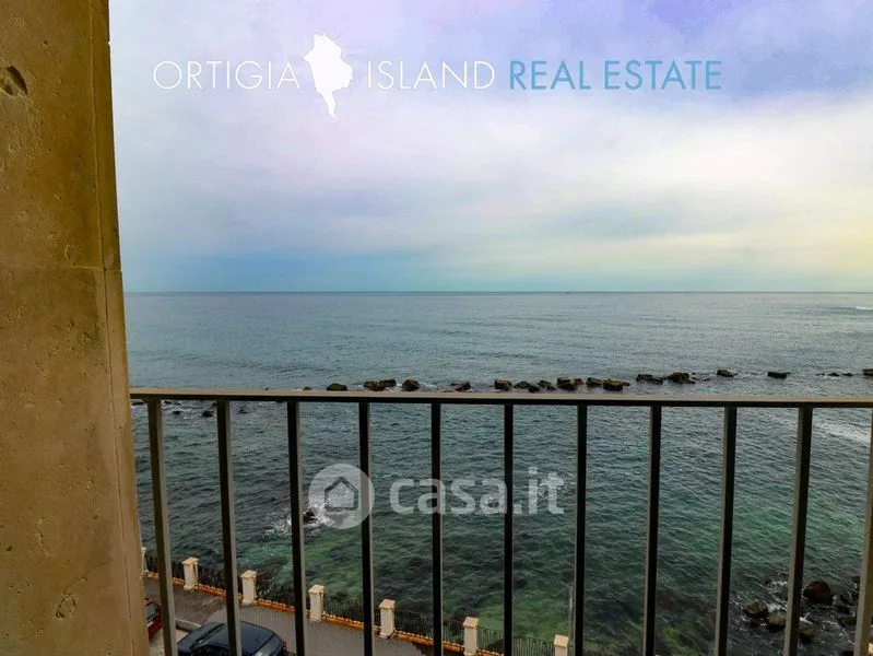 Balcon - Rearranged Studio with Sea View in Ortigia, Syracuse