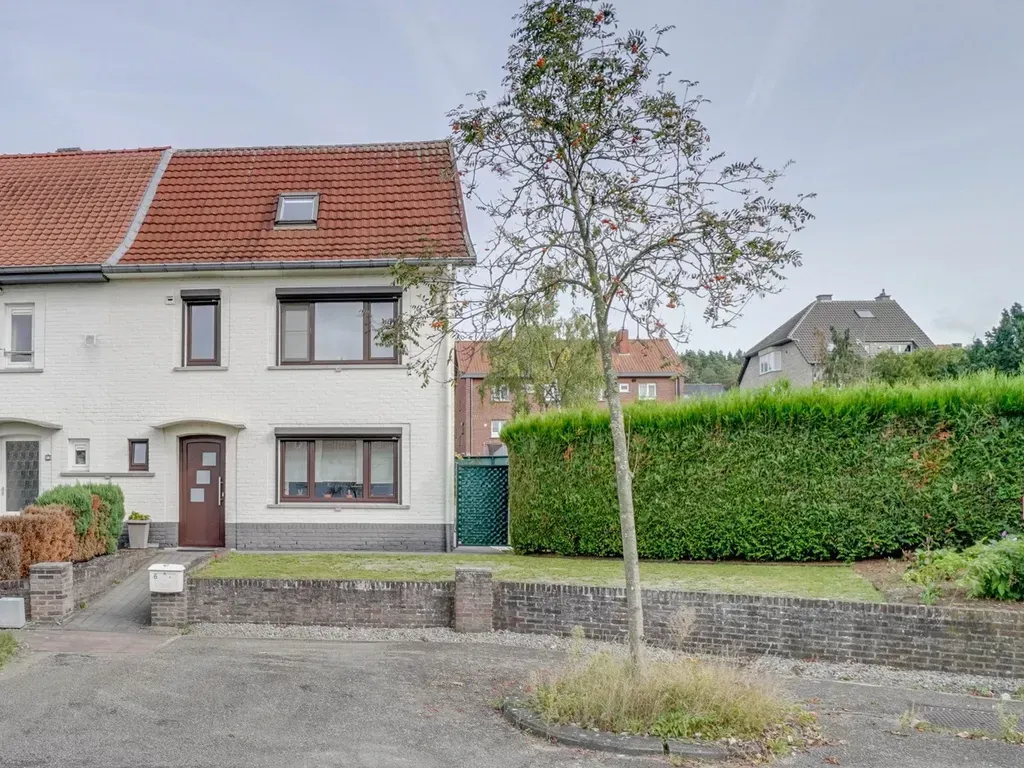 Välivaade - House with Overdeck Terrace in Genk