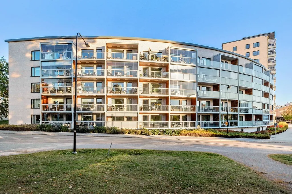 Exterior - Modern Flat with Balcony in Kallhäll