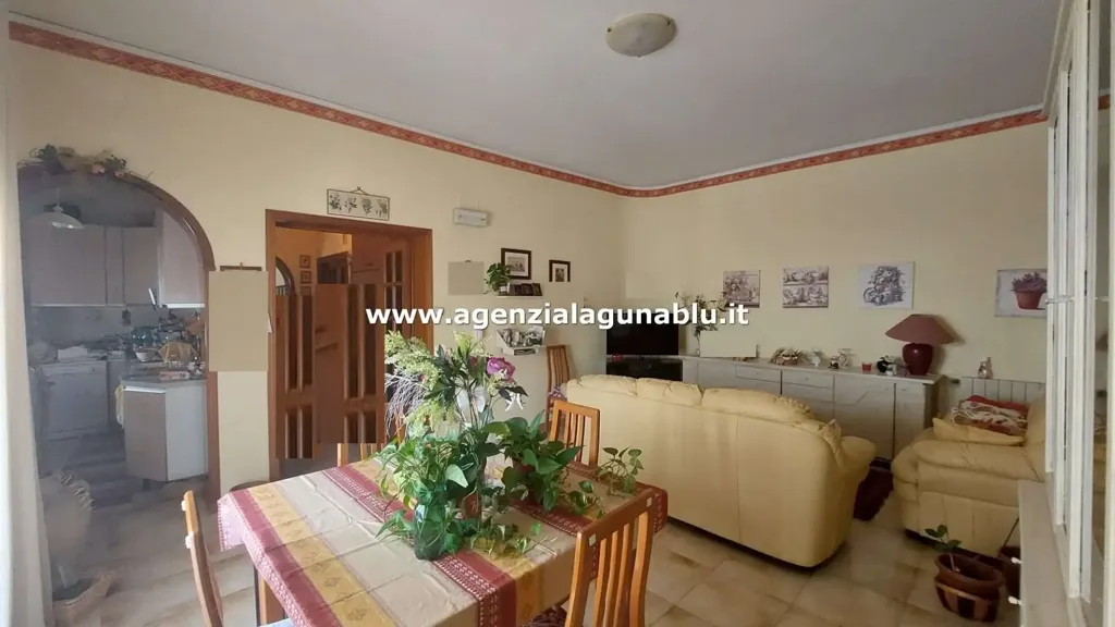 Söögituba - Spacious Apartment with Garage in Mazara del Vallo