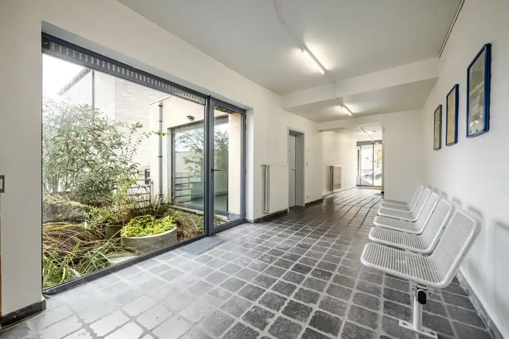 Ingresso - Commercial Property with Residential Unit in Kruisem