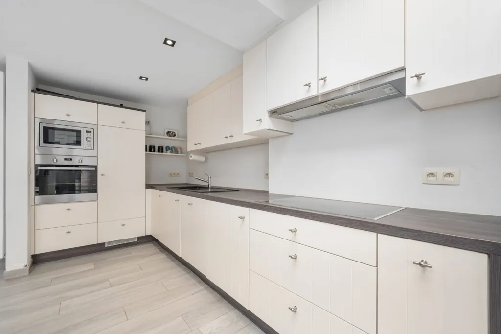Köök - Move-in Ready Home near Main Roads in Dendermonde