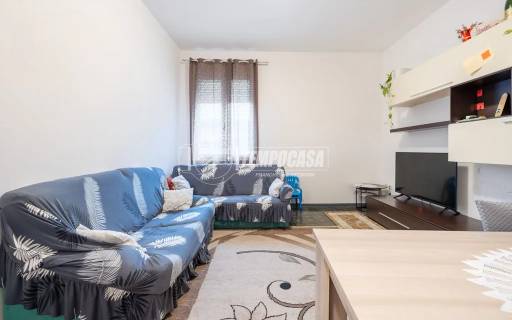 Elutuba - Spacious Flat with Balcony in Faenza