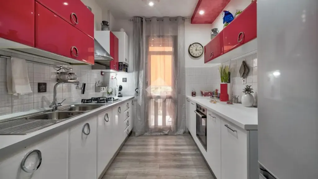 Cuisine - Rear-Facing Apartment with Balcony in Civitavecchia