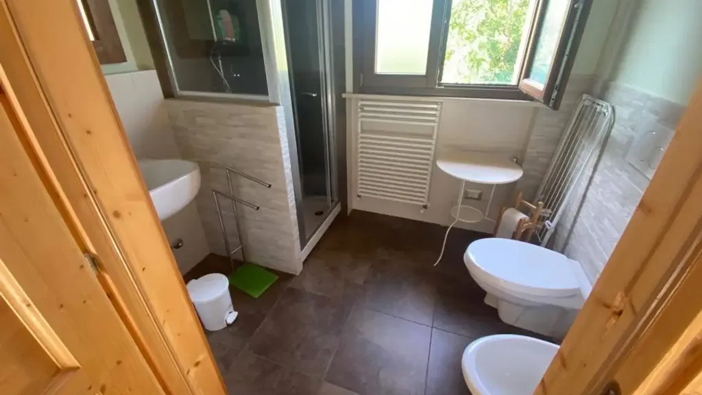 Salles de bain - Newly Built House with Garden in Ancona