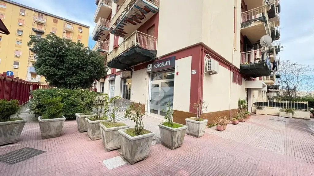 Aed - Rustic Apartment with Balcony in Palermo