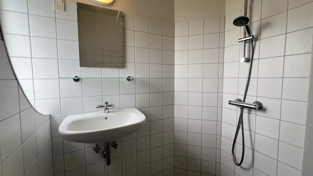 Salles de bain - Two-Bedroom Apartment with Central Location in Randers