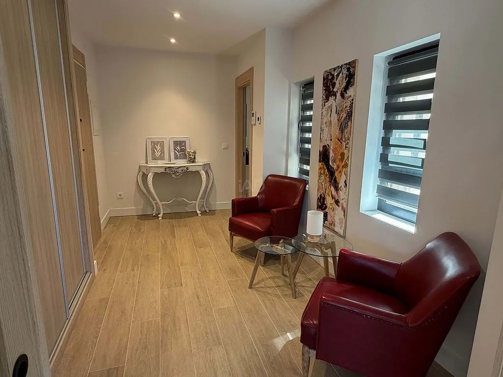 Esik - Luxury Loft with Terrace in León Centre