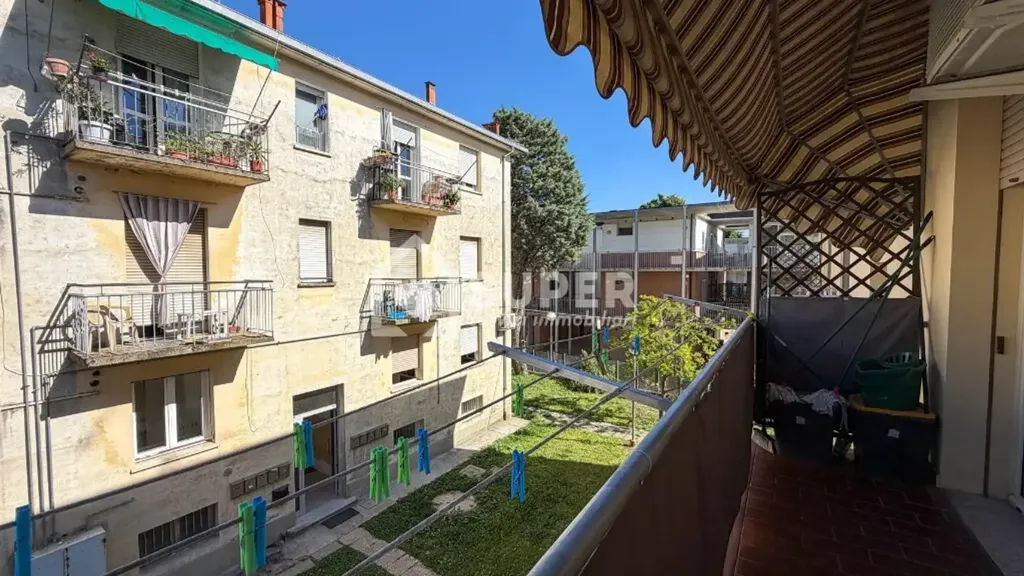 Rõdu - Fully Rented Flat with Balcony in Faenza