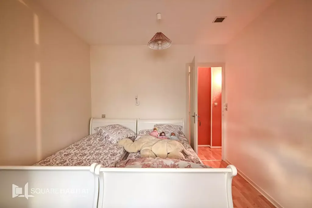 Chambres - Maison de 8 Pièces avec Jardin à Bourguebus