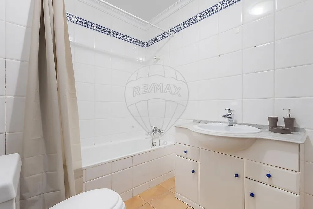 Vannitoad - Luxury Duplex with Terrace in Portimão