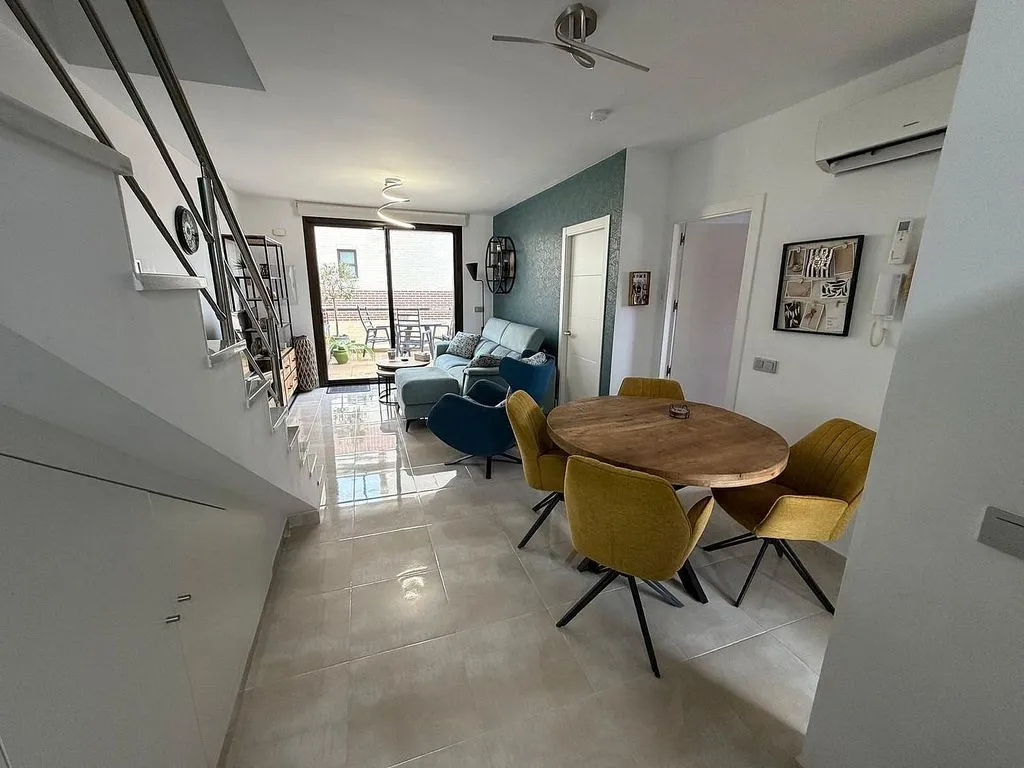 Söögituba - Duplex with Pool and Terrace in Cabo Roig