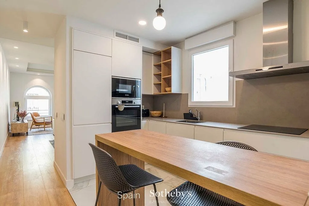 Cuisine - Apartment with Air Conditioning in Goya, Madrid