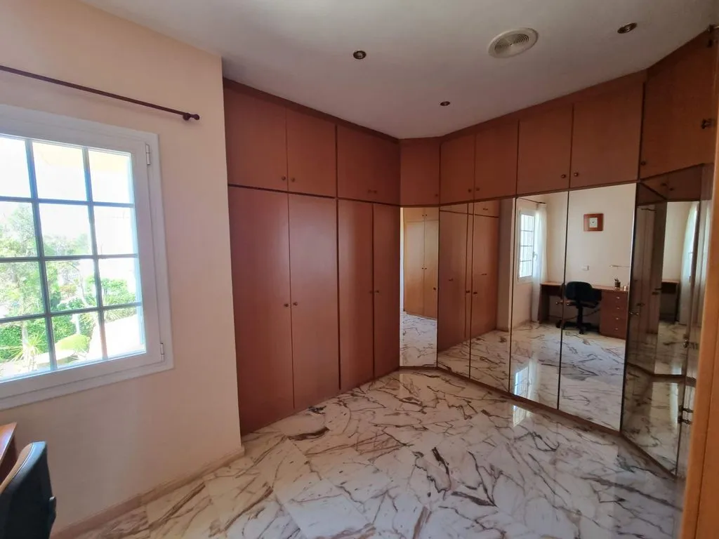 Toad - Chalet with Sea Views in L'Ametlla de Mar