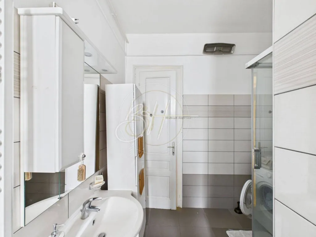 Vannitoad - Apartment with Balcony in Pula Centre