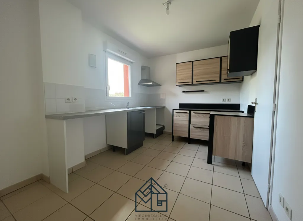 Cuisine - Maison avec Garage dans le Calme à Roanne