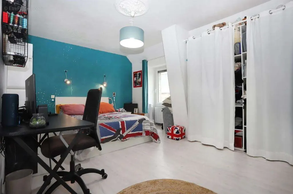 Magamistoad - 5-Bedroom House with Large Garden in Val-d'Izé
