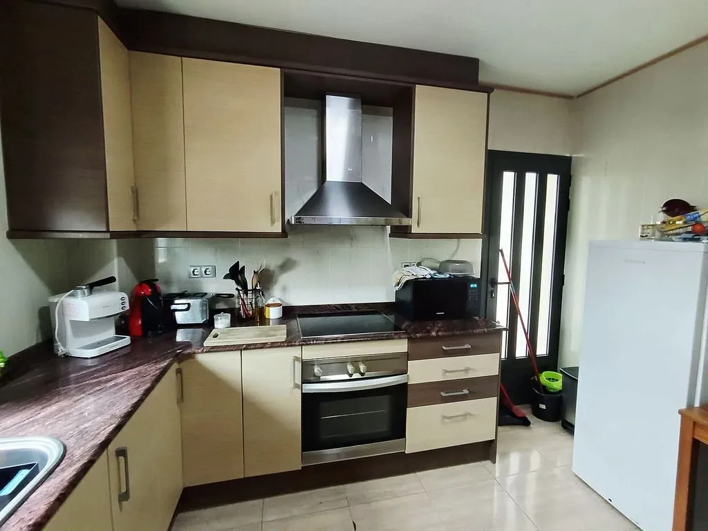Cuisine - Chalet with Terrace and Garage in Piera