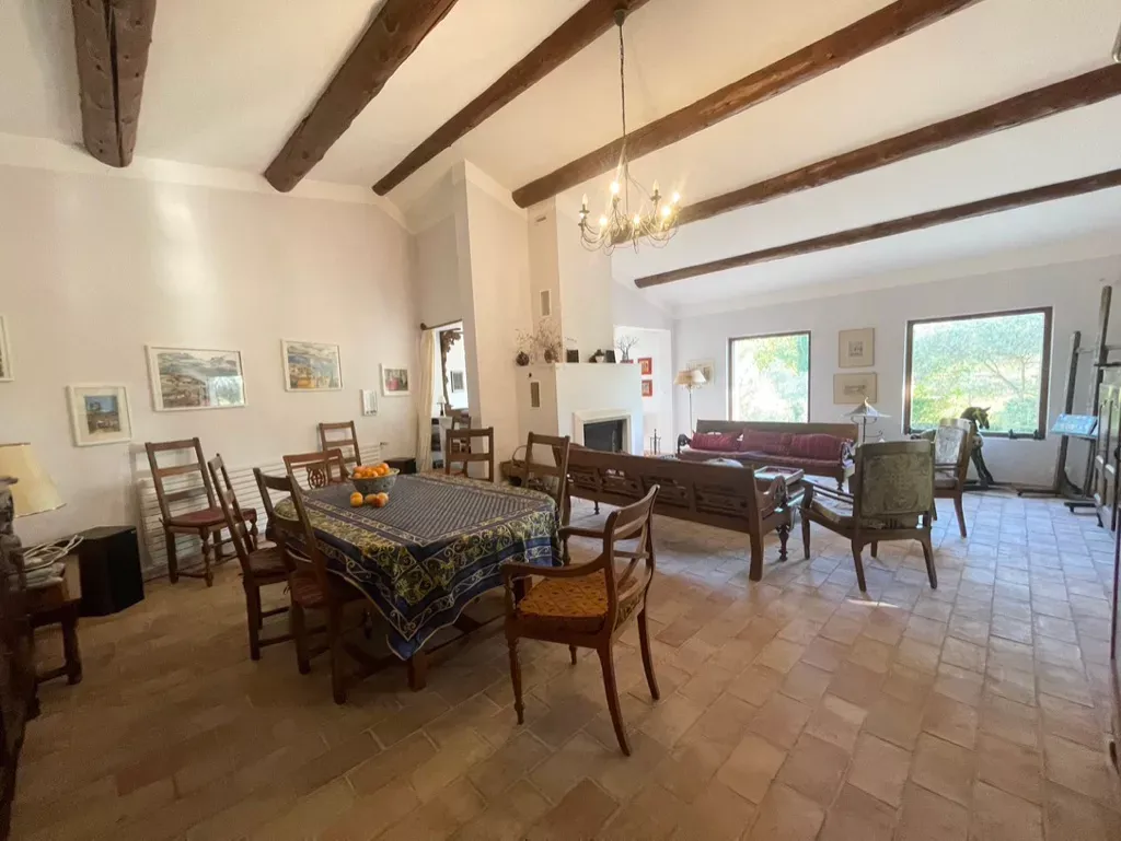 Sala da pranzo - Architectural House with Pool in Roussillon